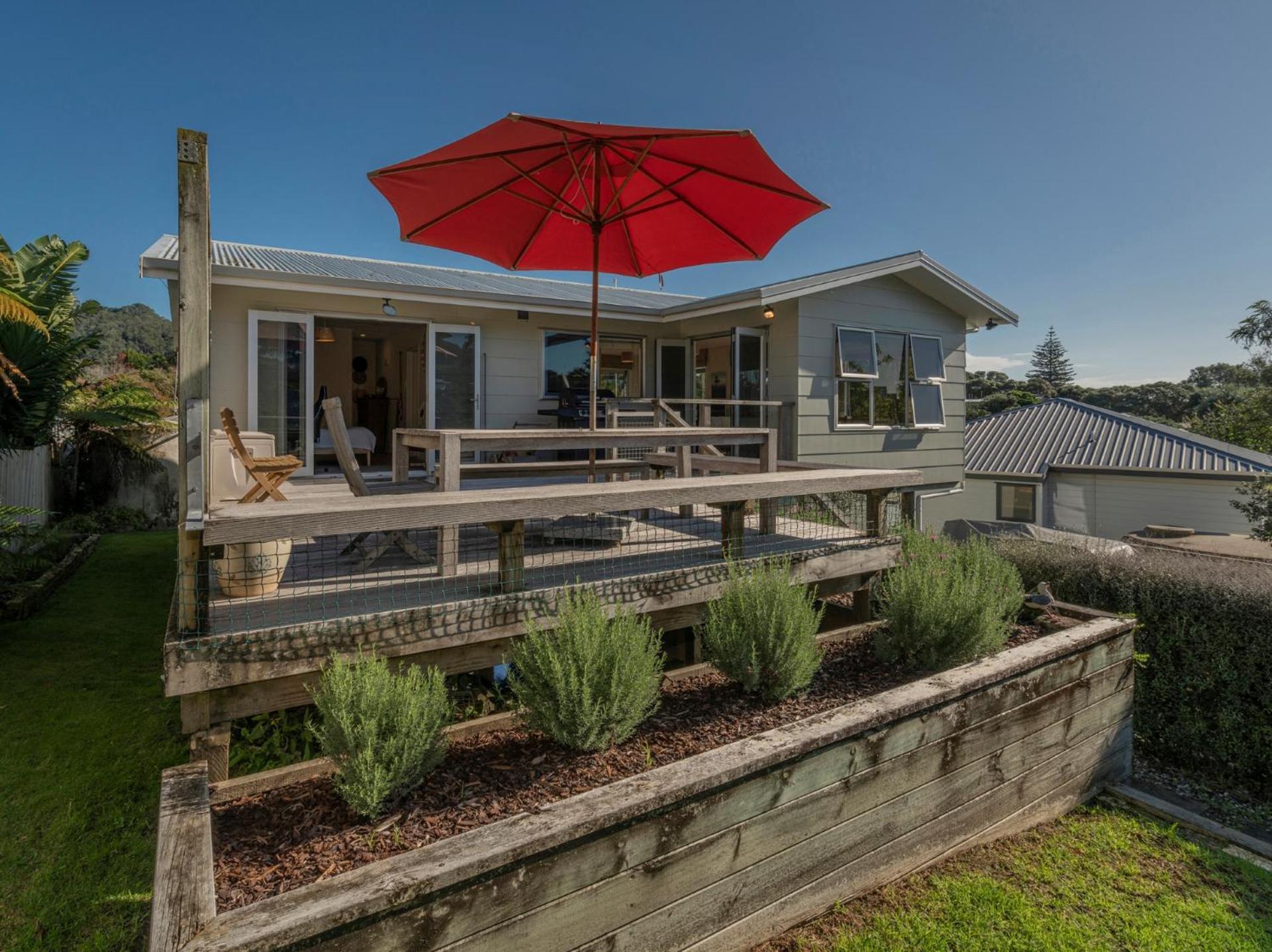 Hahei Kiwi Bach - Hahei Holiday Home Экстерьер фото