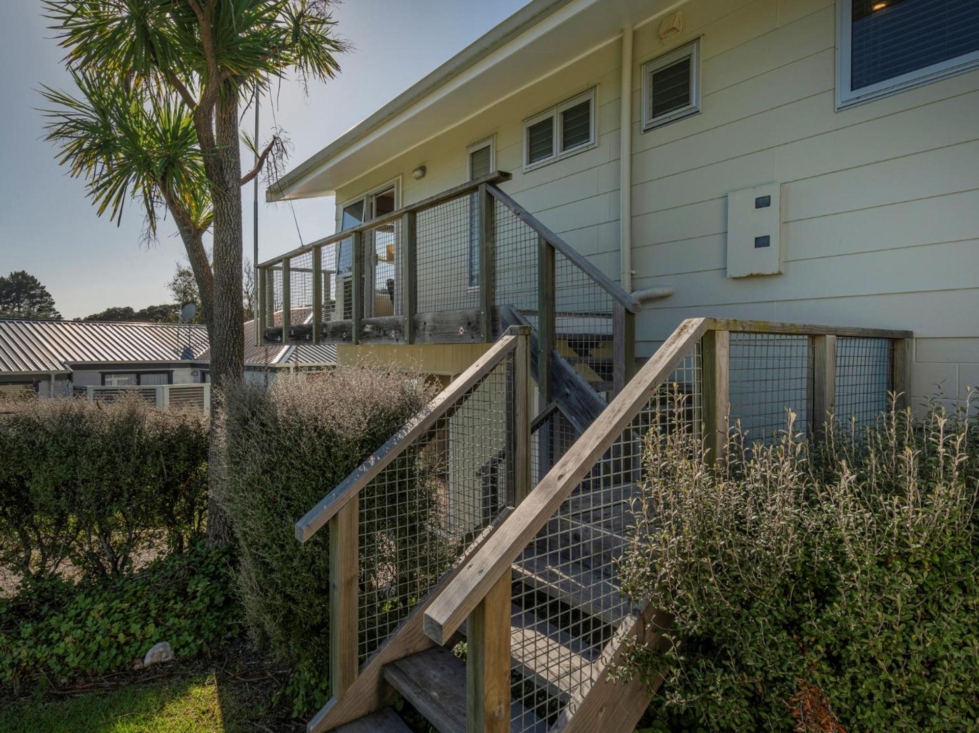 Hahei Kiwi Bach - Hahei Holiday Home Экстерьер фото