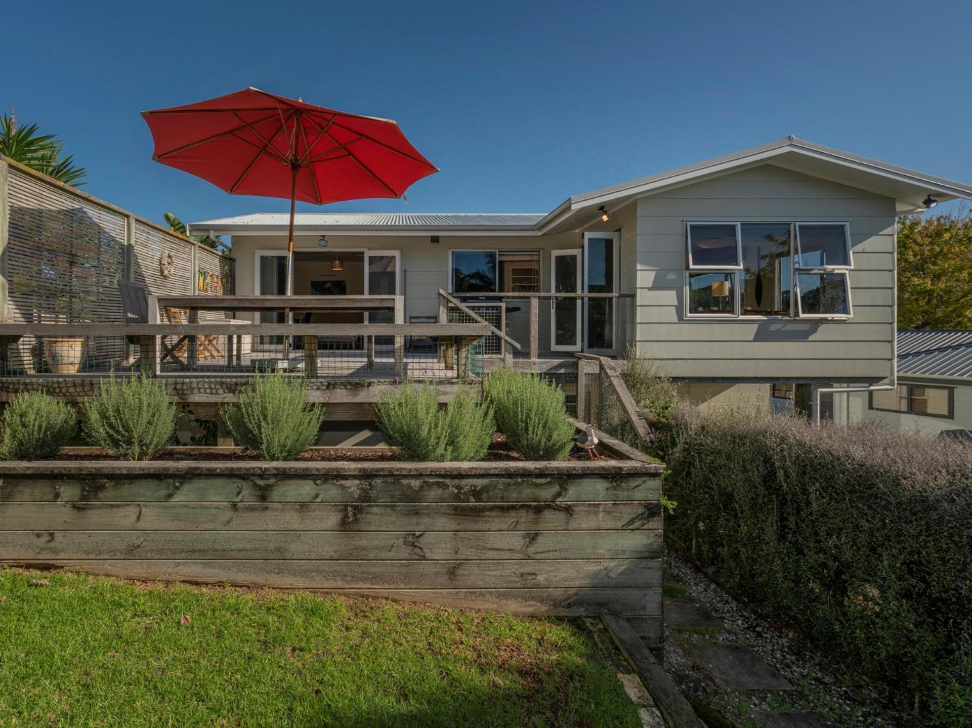 Hahei Kiwi Bach - Hahei Holiday Home Экстерьер фото